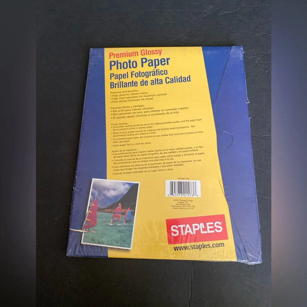 Staples Premium Glossy Photo Paper For Inkjet Printers 8.5x11” 30 sheets NOS